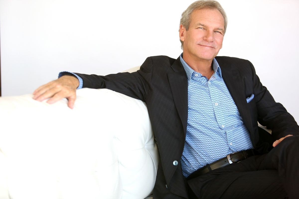 Mike Murphy - Bestselling Author, Course Creator, and Passionate Philanthropist - Featured Coach